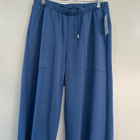 Women’s Mid a Rise Pull On Knit Utility Pants. Blue. M - Picture 8 of 14
